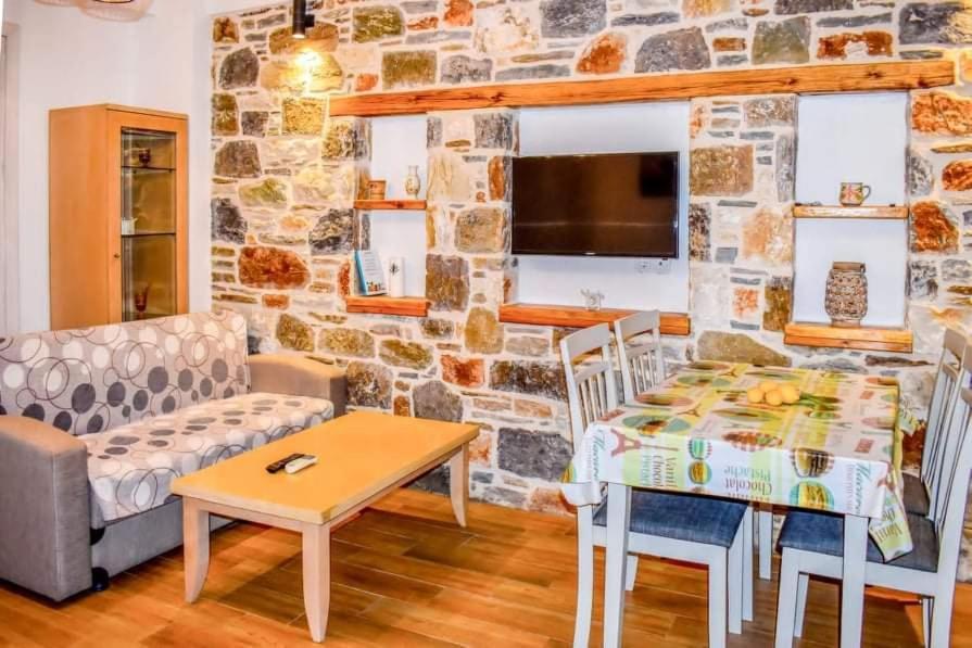 Klaidis House Apartamento Skiathos Town Exterior foto